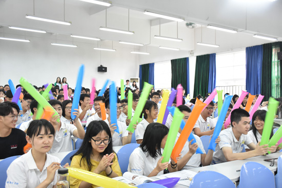 图二 活动现场.jpg
