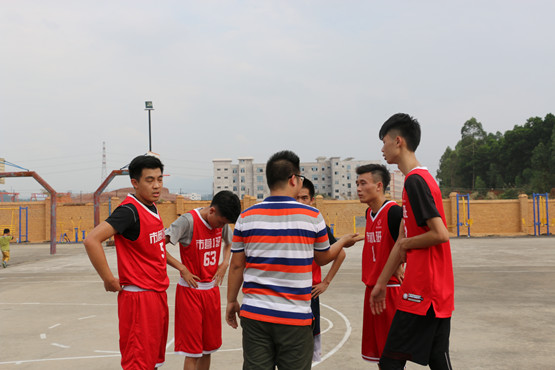 图9.嘿,Man,我们需要冷静.jpg