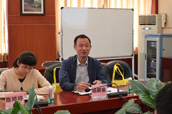 广大华软学生处杨鹏瑜副处长进行分享_副本.jpg