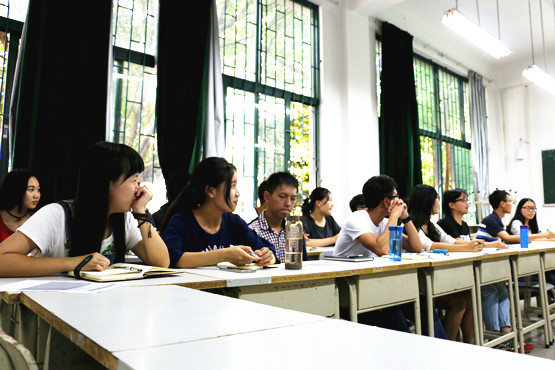 图2:15级新生导生.jpg