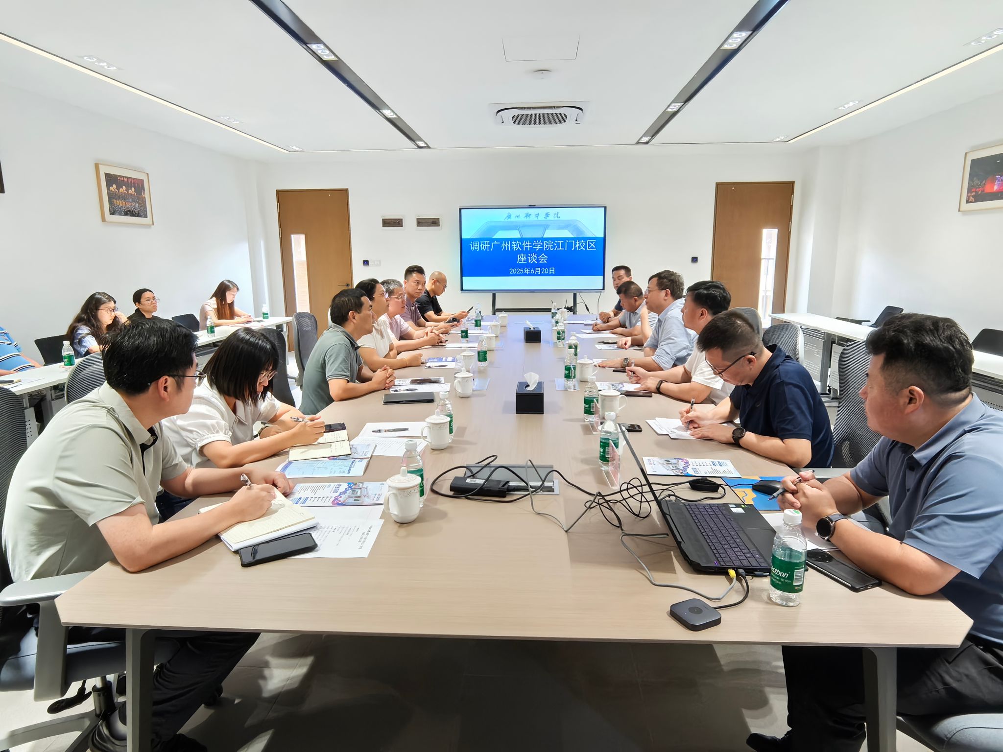 新会区常委、宣传部部长何淑娴一行莅临江门校区调研开学筹备情况