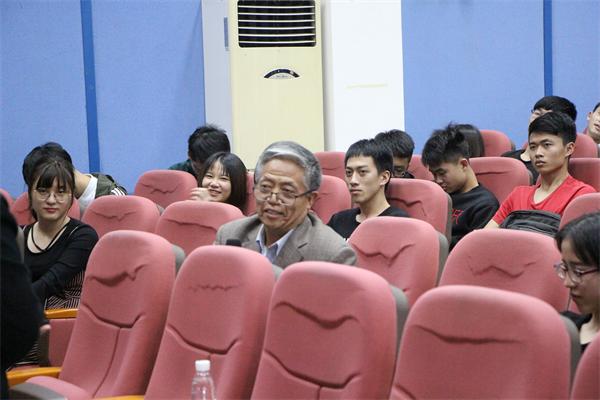 图三:申保才教授分享.jpg
