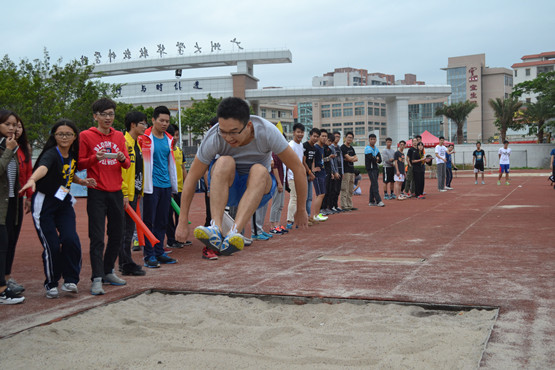 图3:拼尽全力,一跃而起.jpg