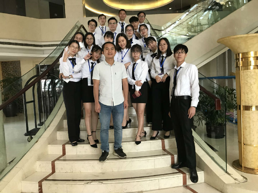 01周卫标老师带领四支团队前往江苏参赛.jpg