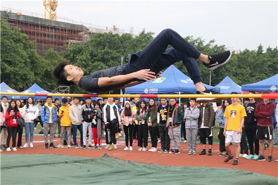 12男子跳高(2).jpg