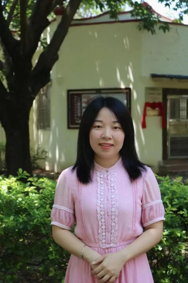 李思莹