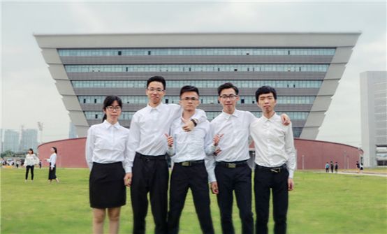 04部分参赛学生合影.jpg