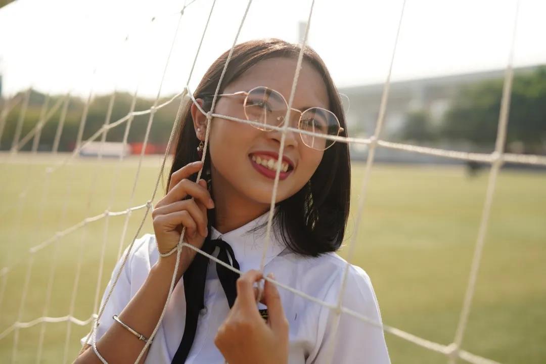 李