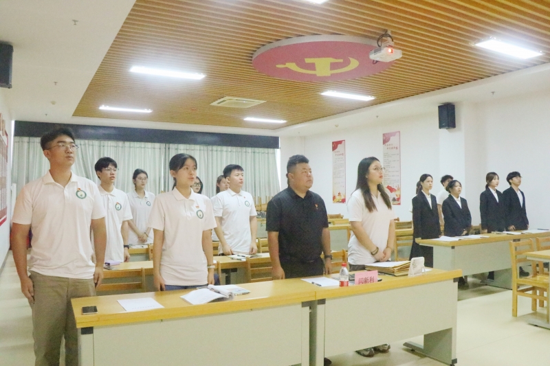 1.会议现场.jpg 1.会议现场.jpg