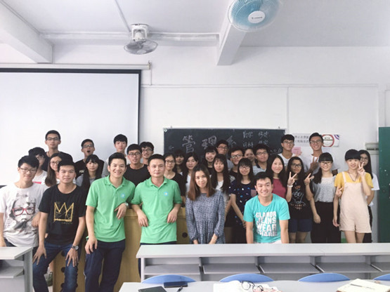 图2.第十四届团学大合照.jpg