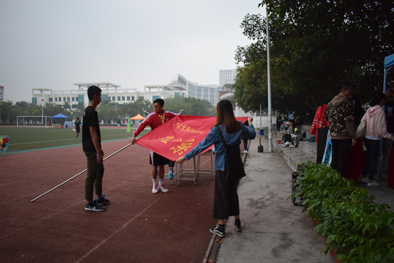 04、系旗摆放.jpg