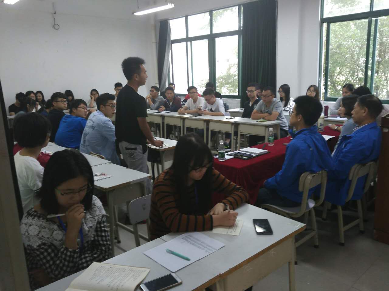 02.jpg