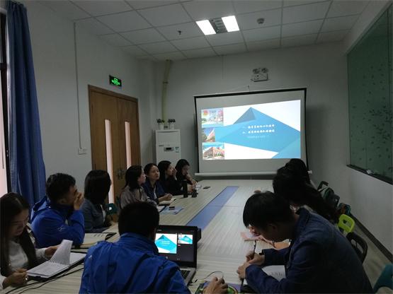 学院团委书记罗达å¼?±u0095思想政治教育培训.jpg