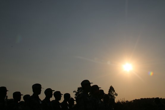 1569417244516047313.jpg 夕阳下的训练场.jpg