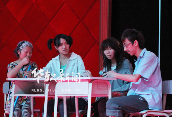 【第三届校园文化艺术节】《我的疯娘》获“话剧之王”表演大赛一等奖